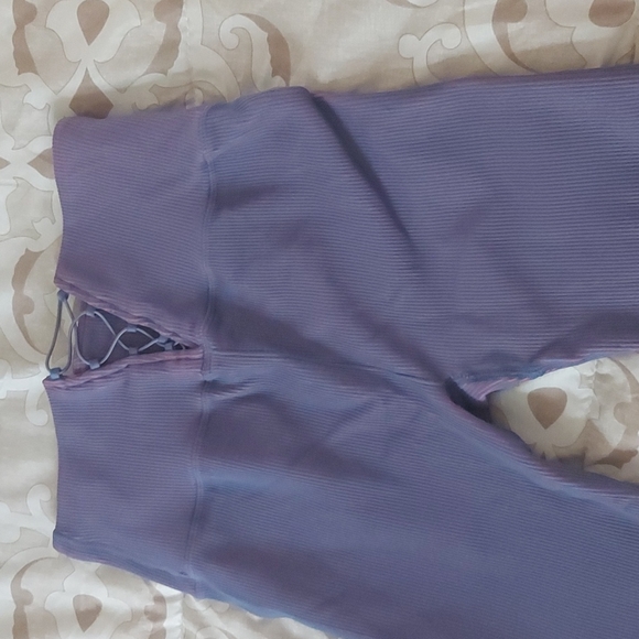 Fabletics Seamless Ribbed Purple Set - Picture 7 of 7